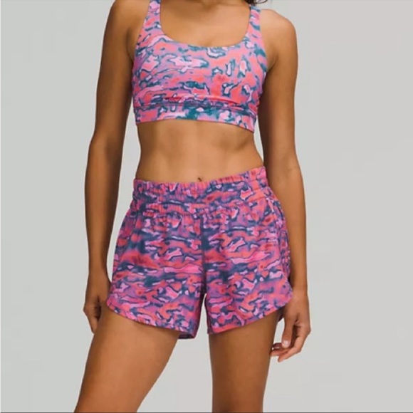 lululemon athletica Pants - 🌸LULULEMON TRACKER SHORT 4”-CHROMA CLASH MULTI-12🌸